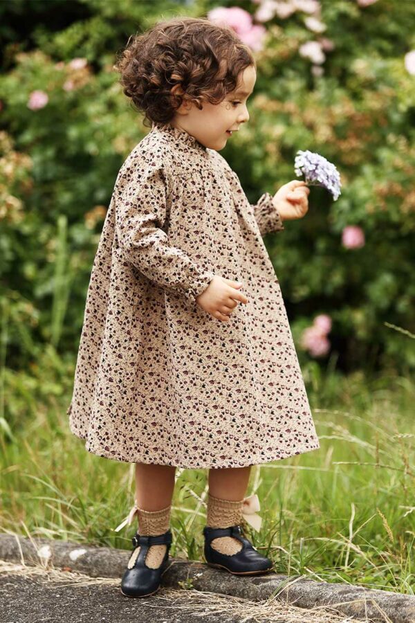 Robe Mila: rétro vêtement pour enfant. Fabriqué en France.