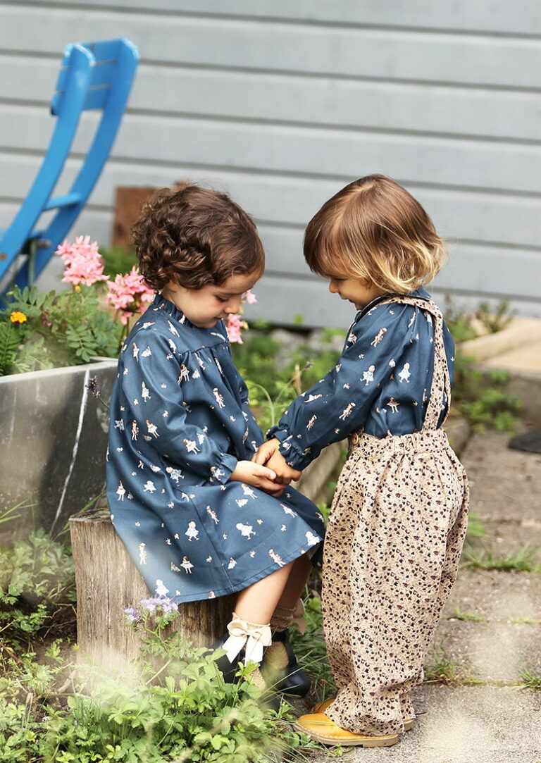 Vêtements bébé et enfants éthiques et rétro